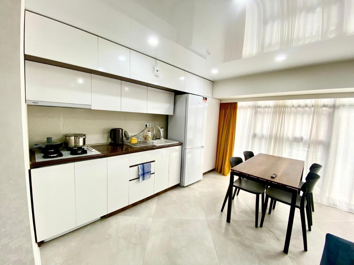 Gss - A Apartment Tbilisi Eksteriør bilde